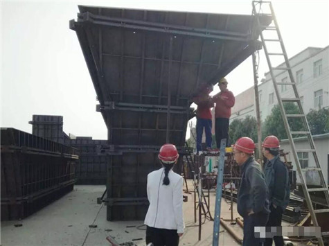 偉志模板張秋改總經理——我為偉志代言，高質量的模板是偉志模板高追求