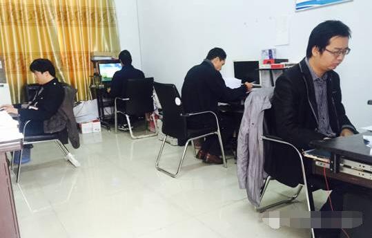偉志模板設(shè)計(jì)部——我為偉志代言，合格的圖紙是成功的一步
